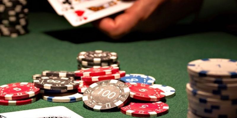 Kiếm Tiền Game Bài Online Hiệu Quả Và An Toàn Nhất