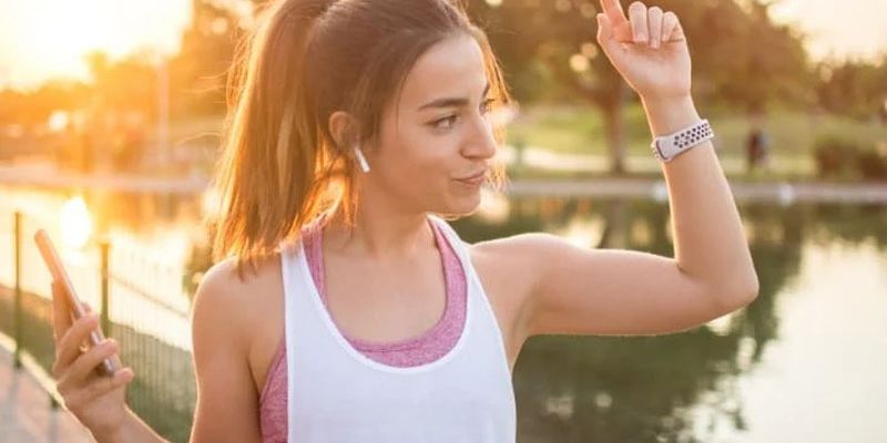 Thực hiện mọi hành động trên tai nghe một cách dễ dàng